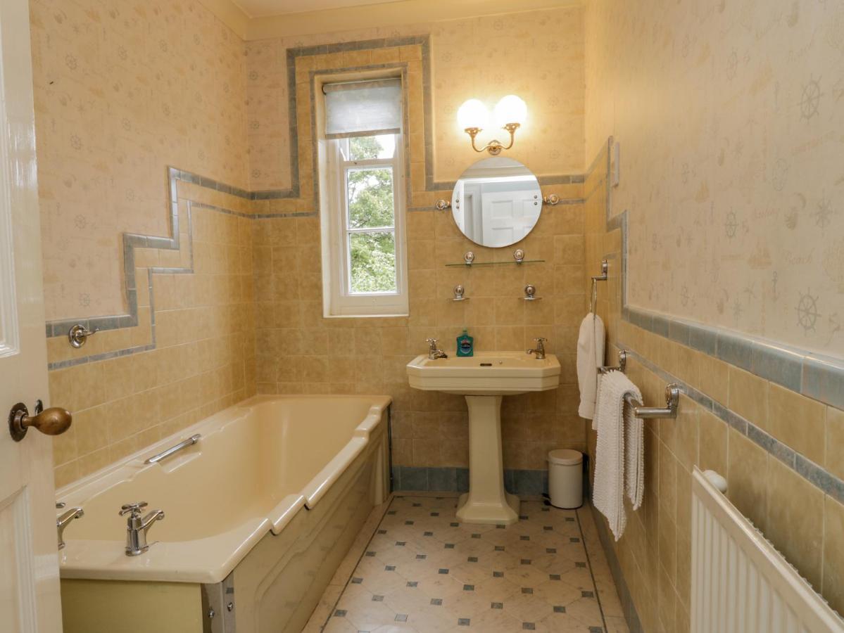Вилла The Manor House Скарборо Экстерьер фото